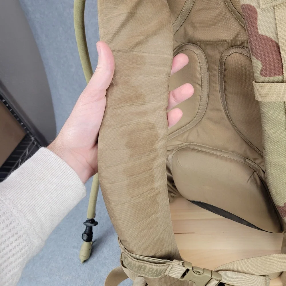 CamelBak Maximum Gear Tactical Backpack Mens XL Desert Camo Hydration Pack MOLLE